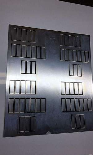 Clichê para catálogo de tinta Clichê para catálogo de tinta