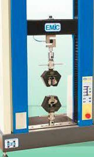 Máquina universal de ensaios EMIC Máquina universal de ensaios EMIC