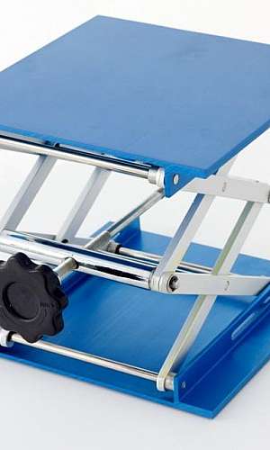 Mesa elevatória articulada Mesa elevatória articulada